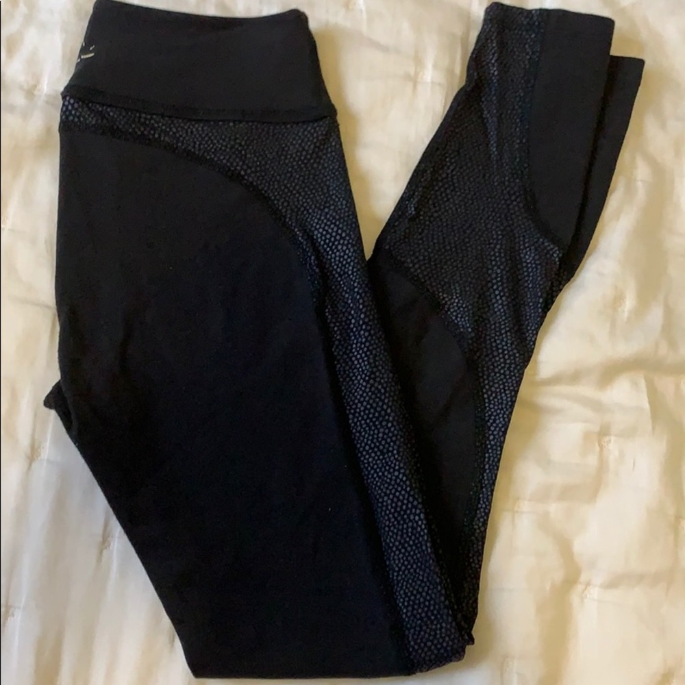 Beyond Yoga black leggings